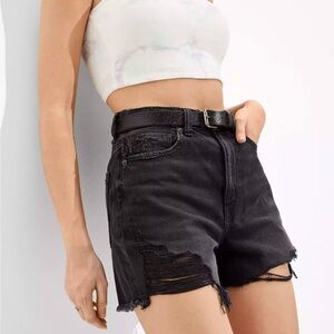 American Eagle Highest Rise Mom Short